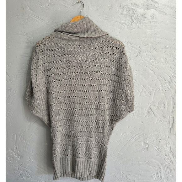 Buffalo by David Bitten Grey Cowl Neck Short Sleeve Sweater Woman's Size Medium - Picture 2 of 7
